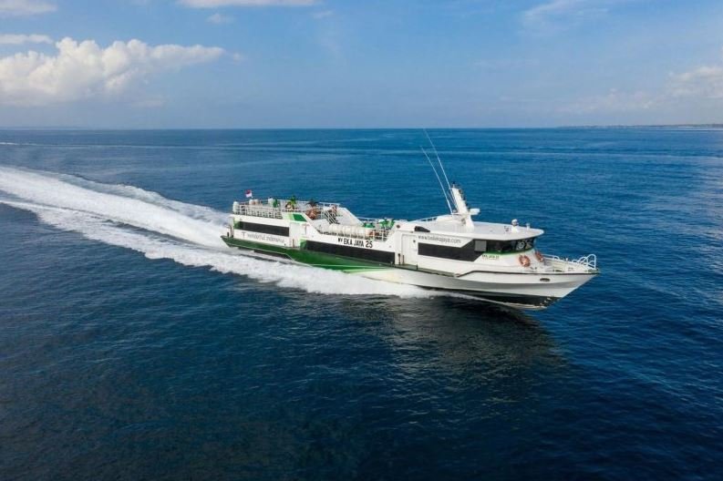 Eka Jaya fast boat from Padang Bai to Gili